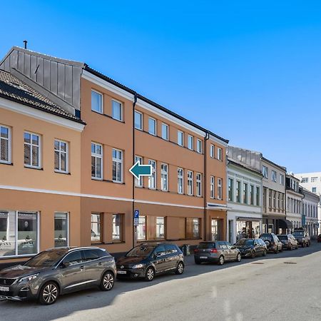 Ny Sentral Og Moderne Leilighet Kristiansand Exterior photo